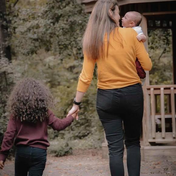 Meet your Posher, Kelsey - Picture 1 of 1